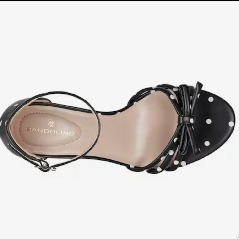Bandolino Paisler Sandal Size 8.5
